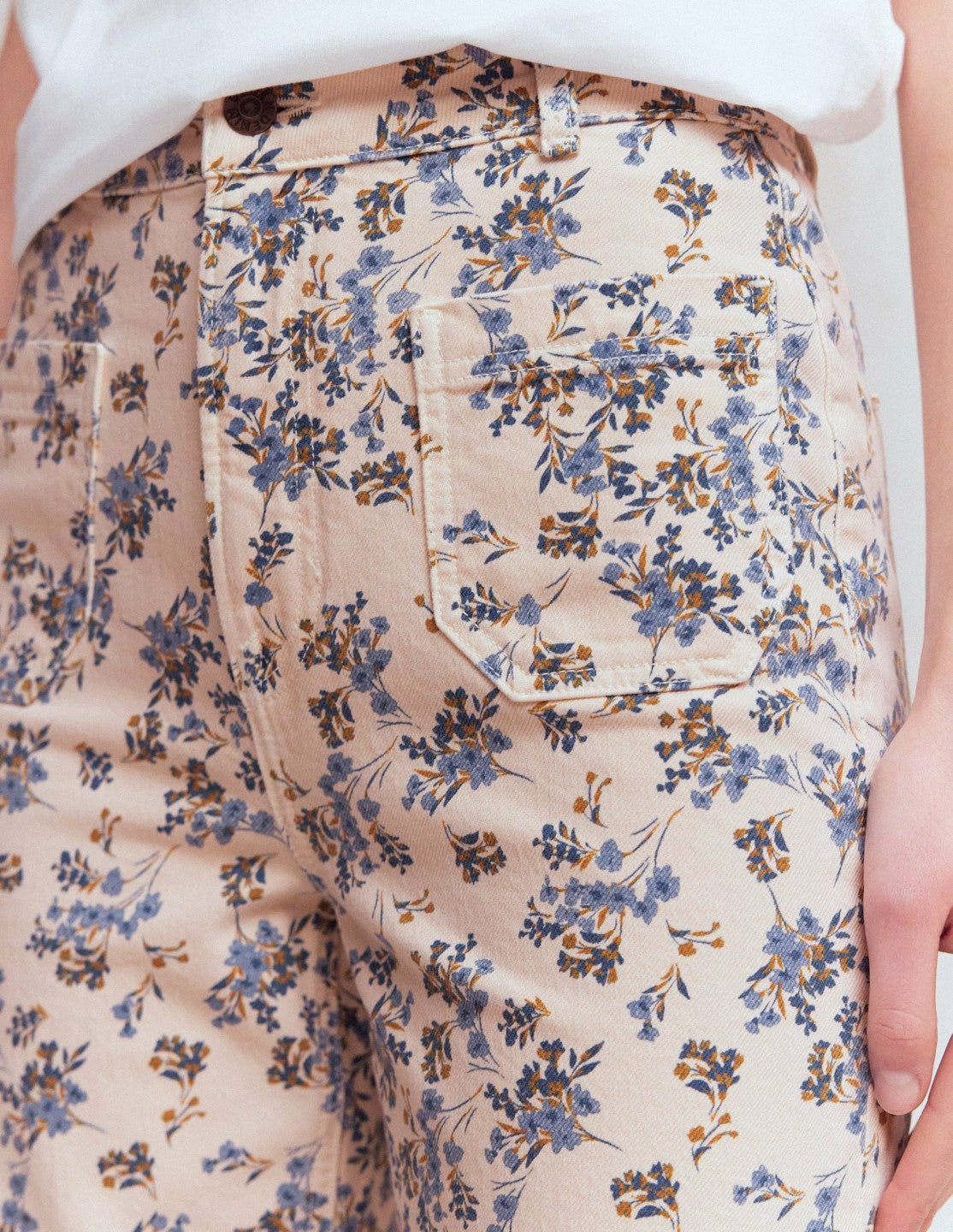 Boden Women Straight Leg Pocket Jeans-Ivory Floral
