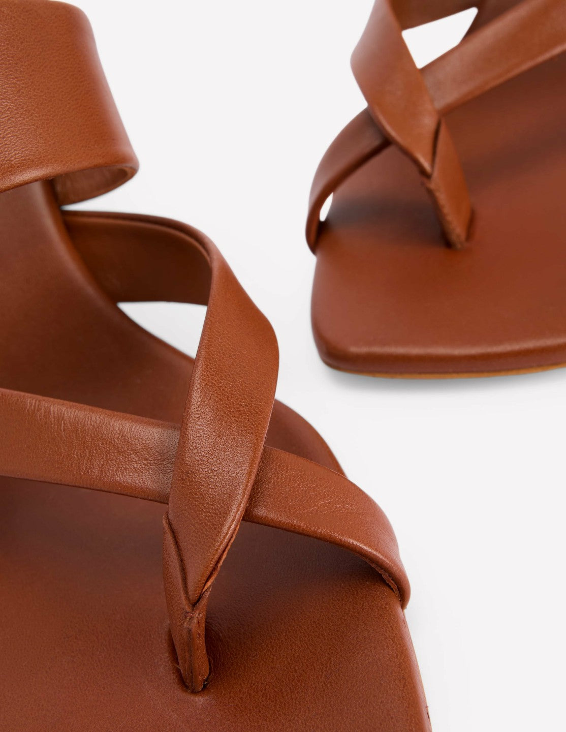 Boden Women Toe Post Kitten Heel Sandal-Tan