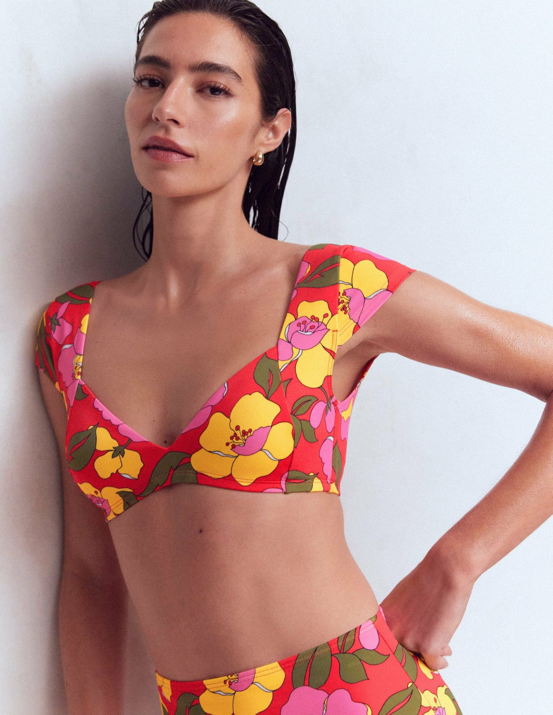 Boden Women Sweetheart Sleeve Bikini Top-Red, Radiant Bloom