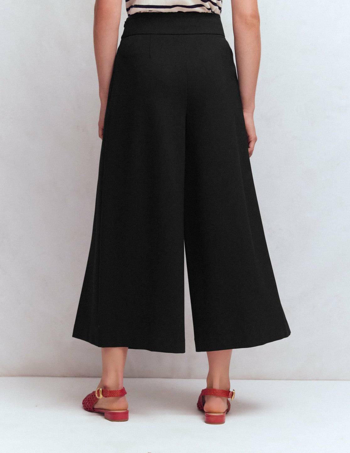 Boden Women Single Pleat Ponte Culotte-Black