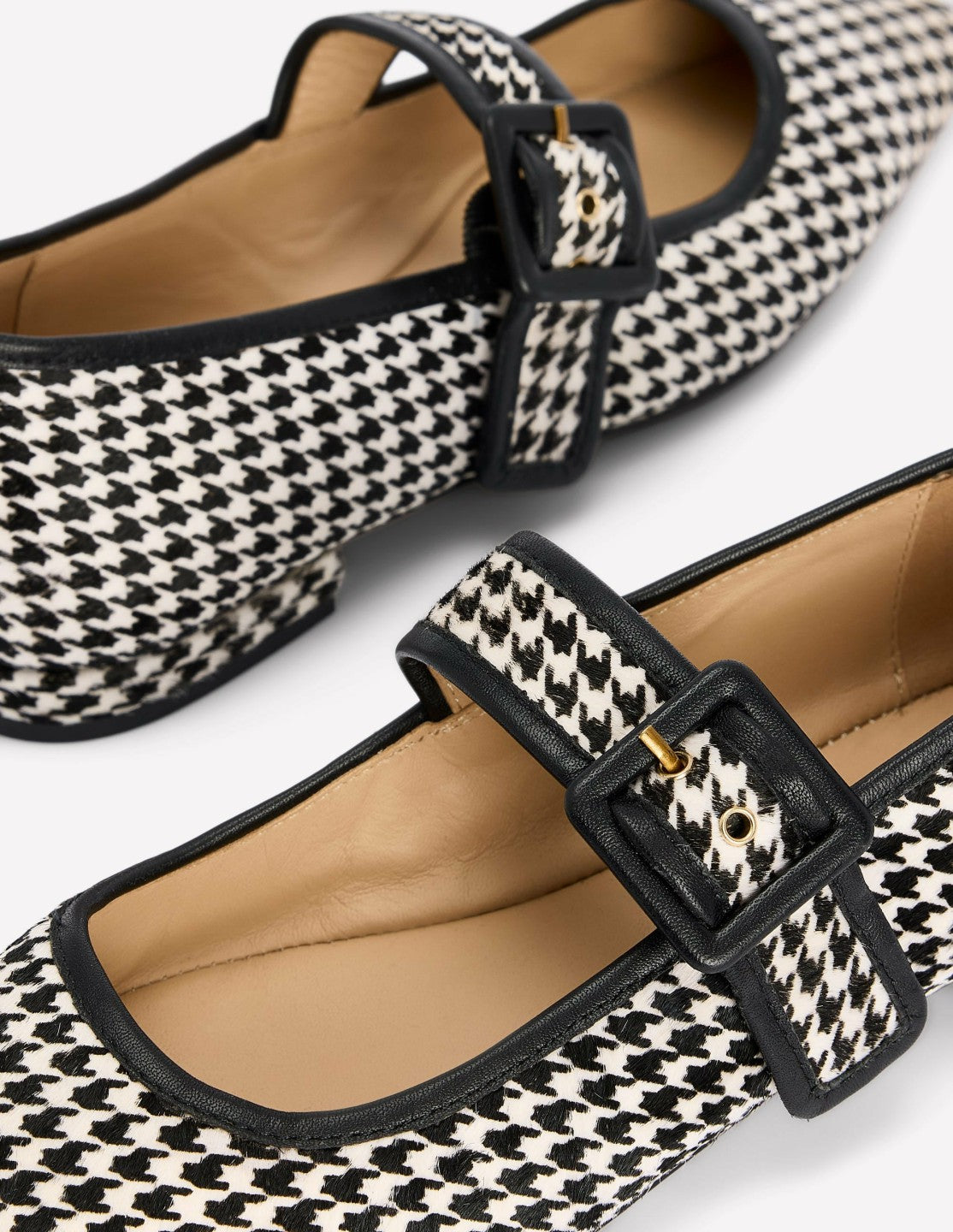 Boden Women Vic Chisel Toe Mary Janes-White/Black