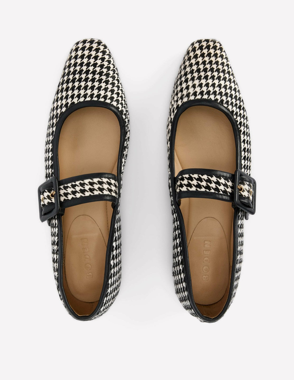 Boden Women Vic Chisel Toe Mary Janes-White/Black