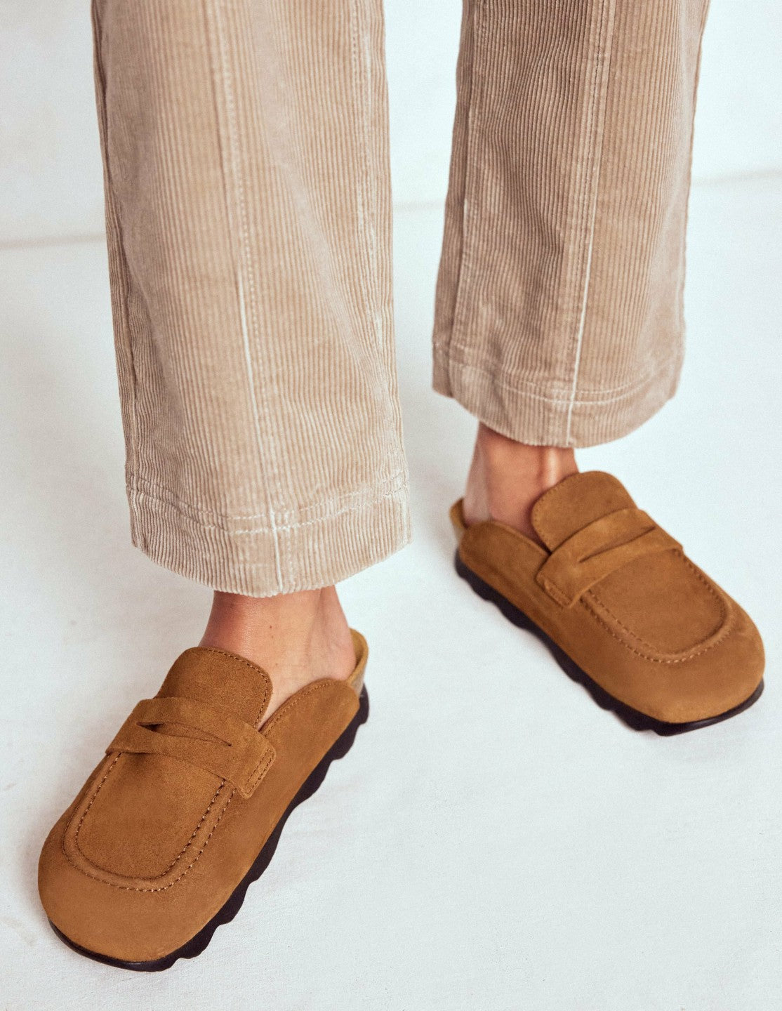 Boden Women Suede Mule Clog-Raw Umber