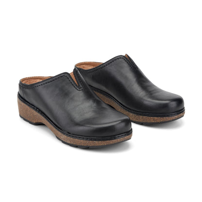 Earth Shoes Kolia Round Toe Slip-on Casual Clogs