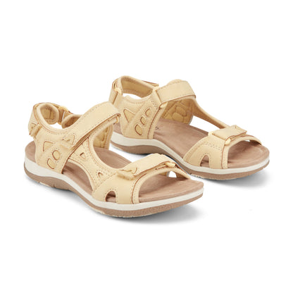 Earth Shoes Skylar Round Toe Lightweight Casual Flat Sandals