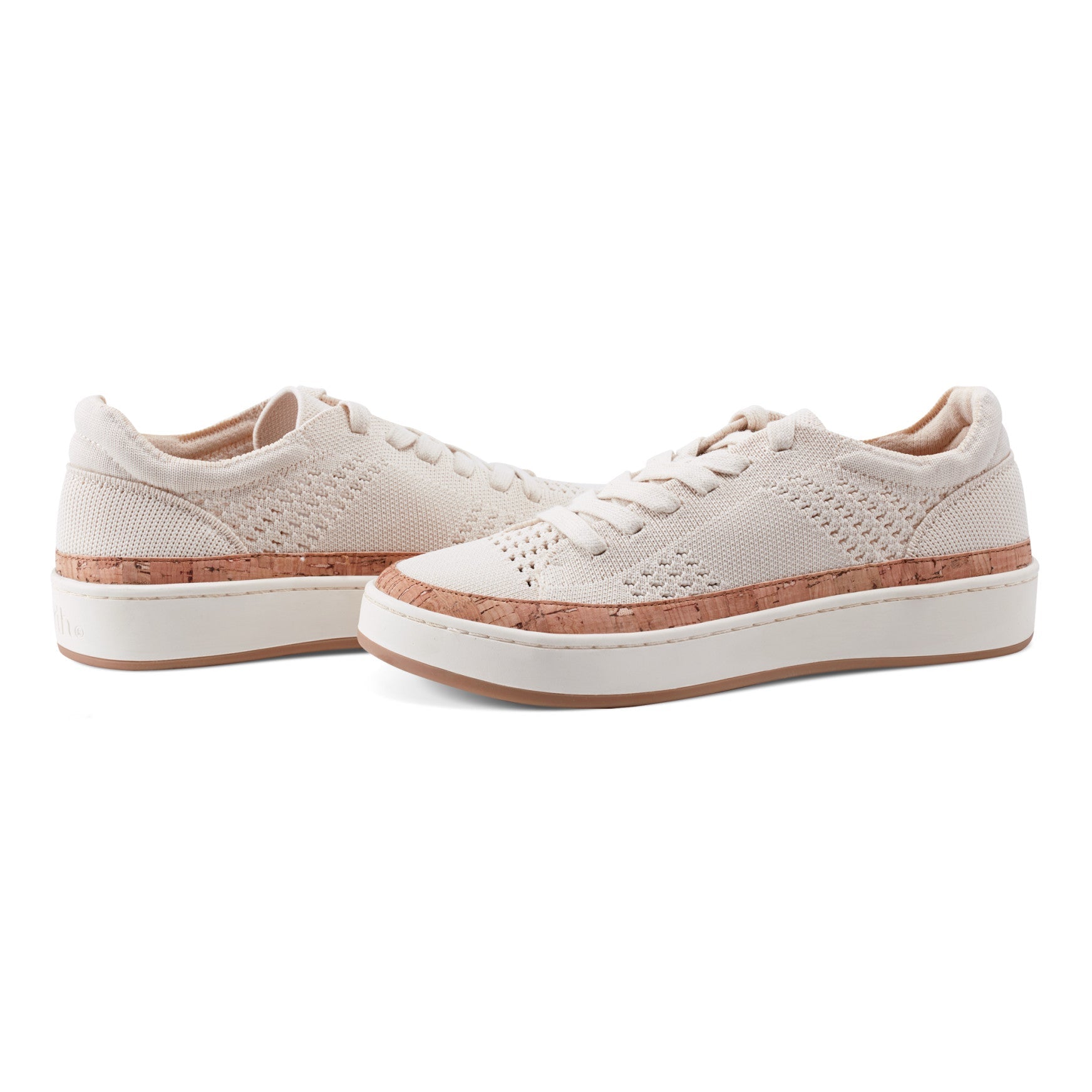 Earth Shoes Knight Round Toe Lace-up Casual Sneakers