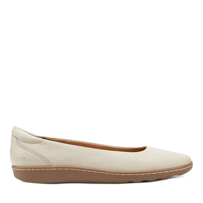 Earth Shoes Landen Round Toe Casual Flats