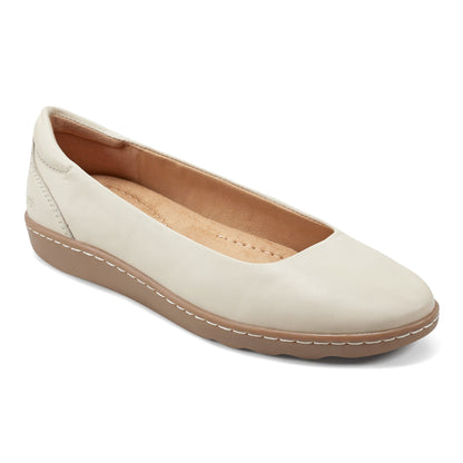 Earth Shoes Landen Round Toe Casual Flats