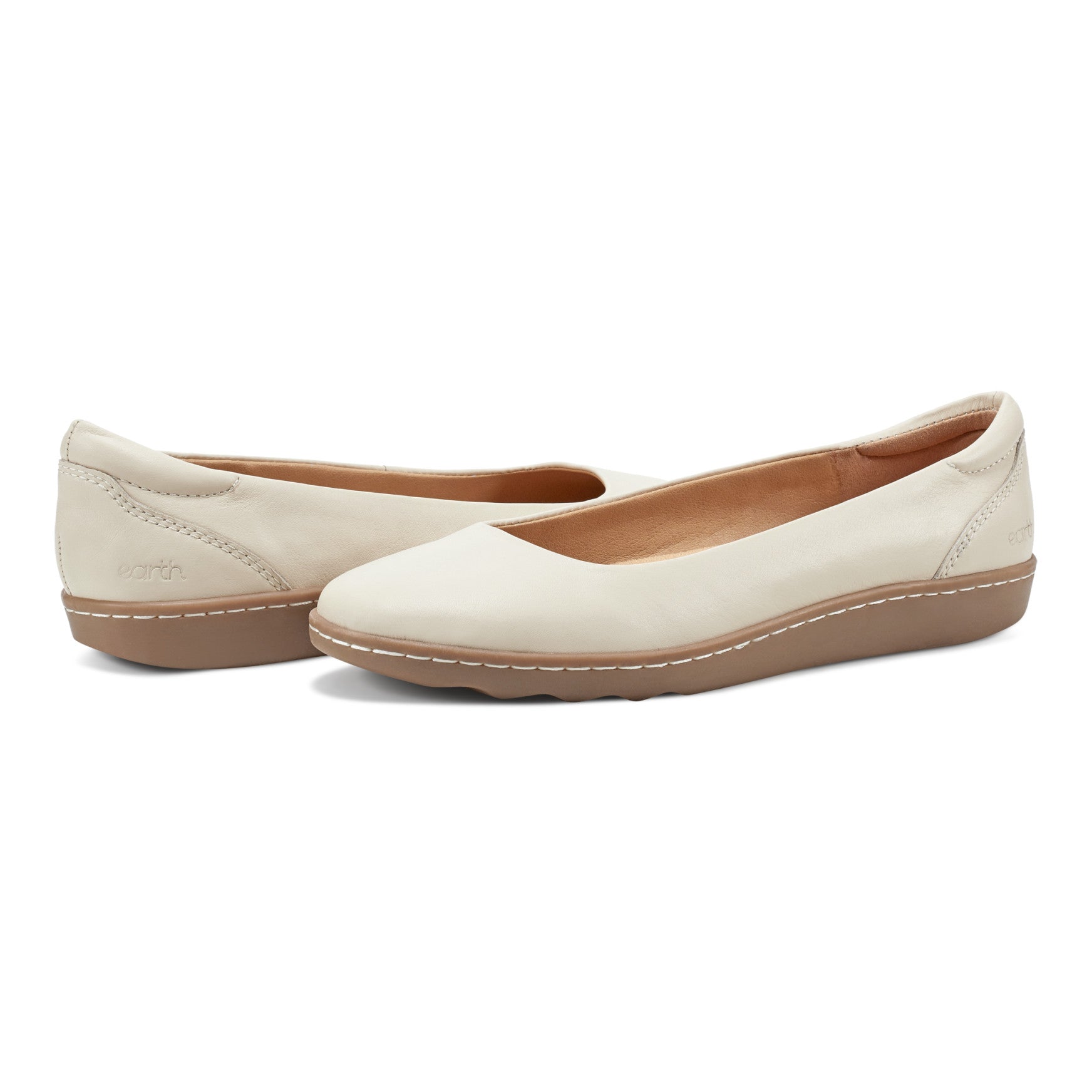 Earth Shoes Landen Round Toe Casual Flats