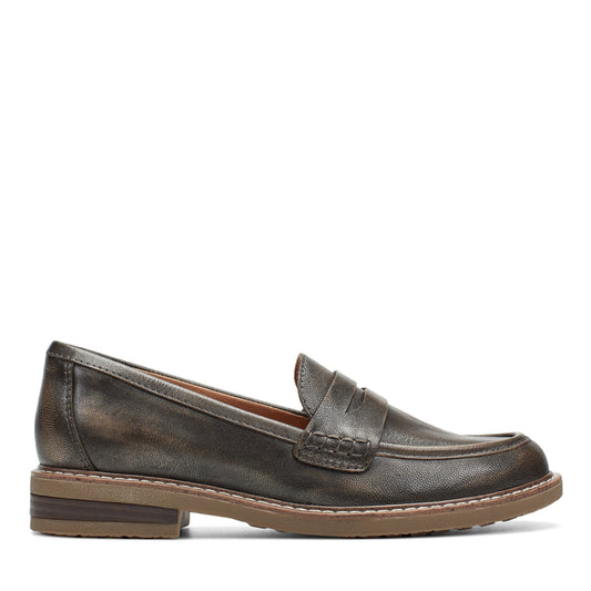 Earth Shoes Javas Slip-on Penny Loafers