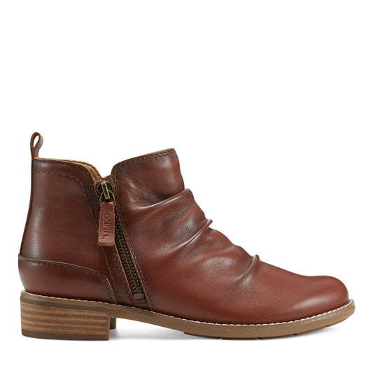 Earth Shoes Nadya Round Toe Ruched Casual Booties
