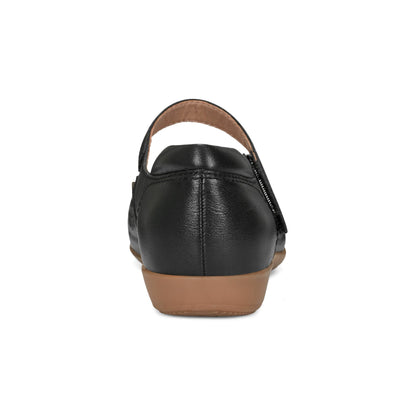 Earth Shoes Brady Round Toe Adjustable Strap Casual Flats