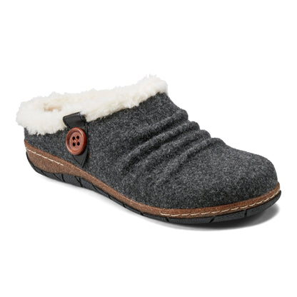 Earth Shoes Enchant Round Toe Slip-on Casual Clogs
