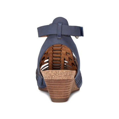 Earth Shoes Hattie Round Toe Strappy Wedge Sandals