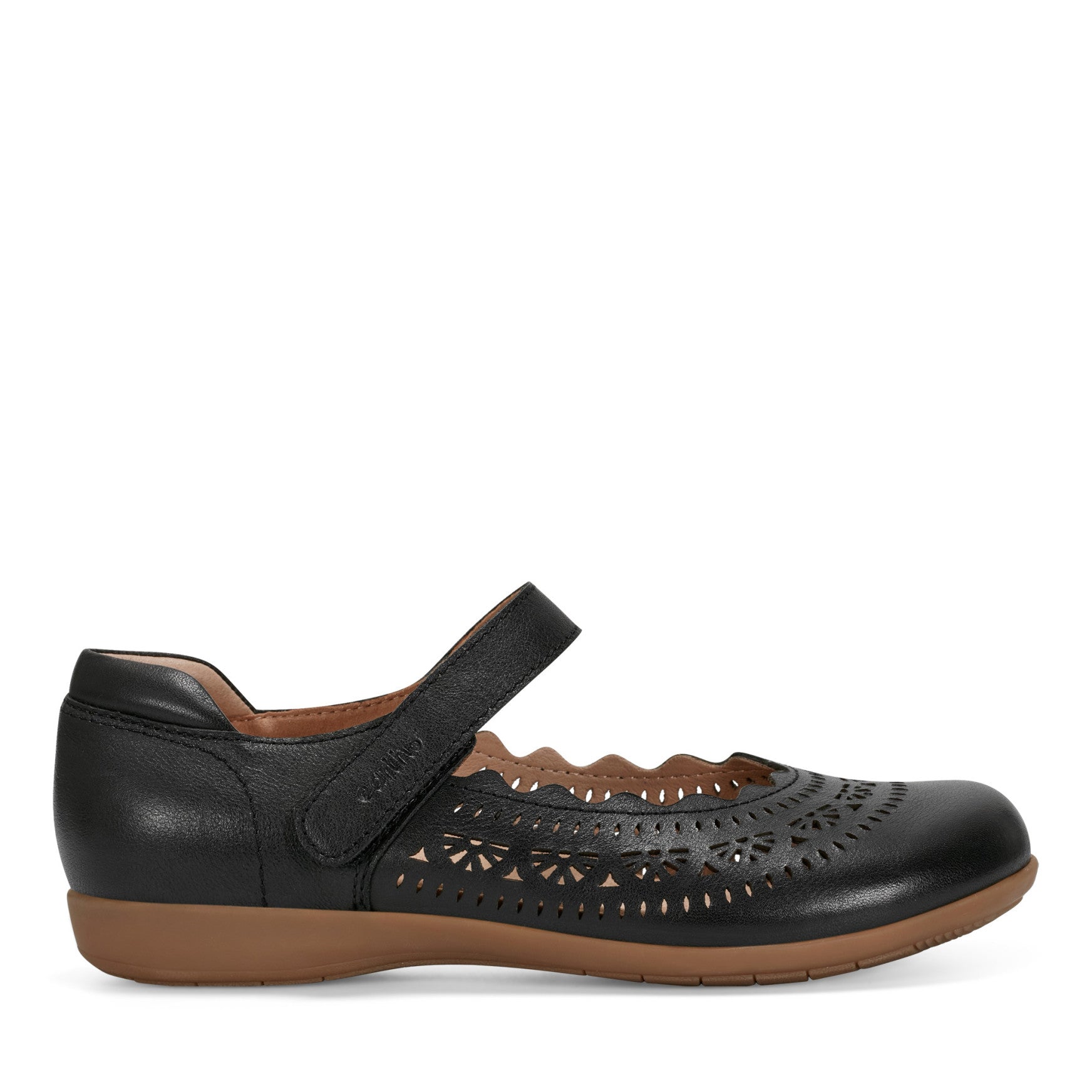 Earth Shoes Brady Round Toe Adjustable Strap Casual Flats