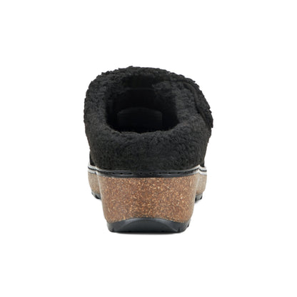 Earth Shoes Karsten Round Toe Slip-on Casual Clogs